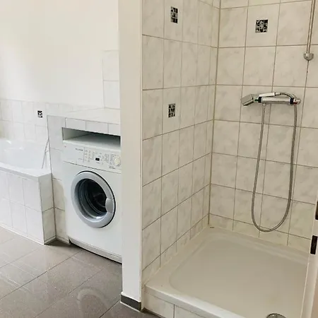 Grossartige 3 Mit Kamin Und Garten Fuer 1-6 Personen
