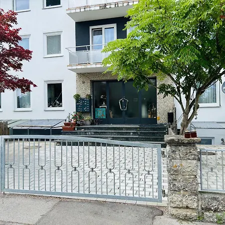Grossartige 3 Mit Kamin Und Garten Fuer 1-6 Personen *