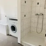 Grossartige 3 Mit Kamin Und Garten Fuer 1-6 Personen