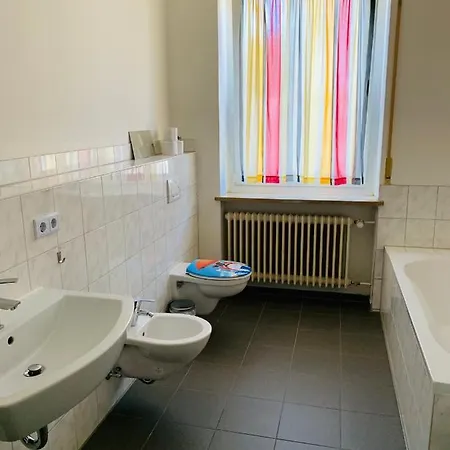 Grossartige 3 Mit Kamin Und Garten Fuer 1-6 Personen كاوفبويرن