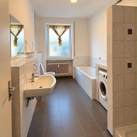 Grossartige 3 Mit Kamin Und Garten Fuer 1-6 Personen كاوفبويرن